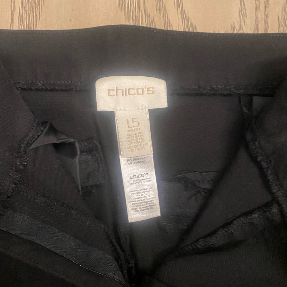 Chico's Black pants Sz 15 short